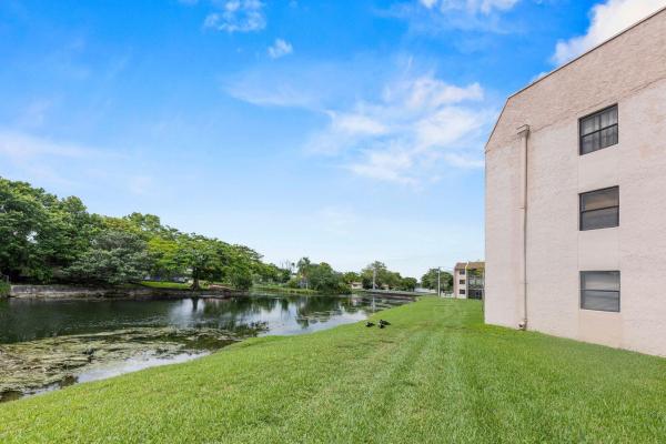 Sunrise Lakes 4, 10442 Sunrise Lakes Blvd #212, Sunrise, Florida 33322, image 1