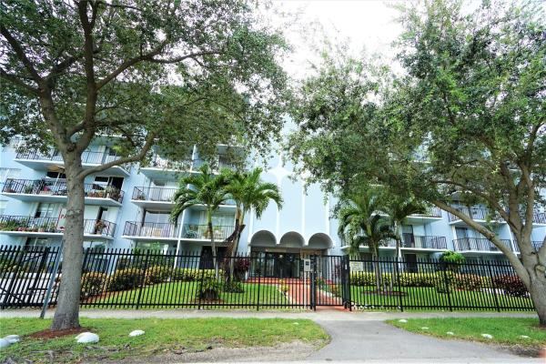 3 Horizons East, 12500 NE 15th Ave #614, North Miami, Florida 33161, image 3