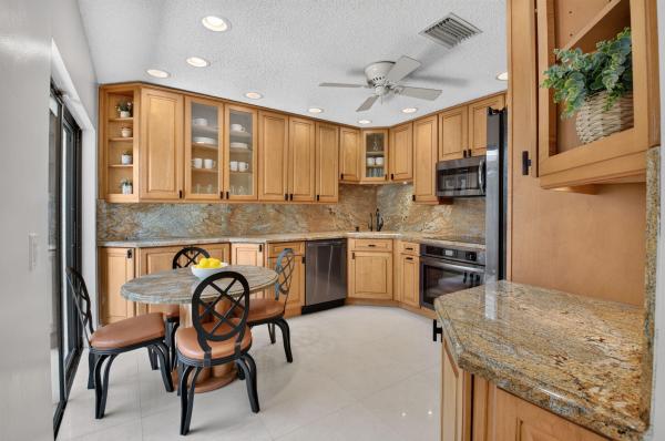 River Oaks, 9177 SW 22nd St #B, Boca Raton, Florida 33428, image 2