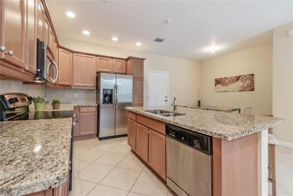 8289 Cascada Isles Dr, Cooper City, Florida 33024, image 3