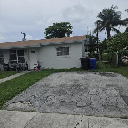 Oriole Estates, 4133 NW 39th Ave, Lauderdale Lakes, Florida 33309, image 1
