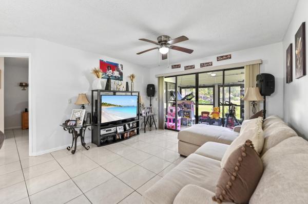 3385 Lucerne Park Dr, Greenacres, Florida 33467, image 1
