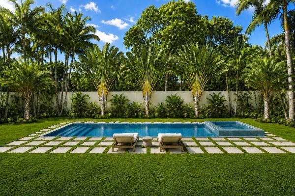 Petite, 125 NE 21st Ct, Wilton Manors, Florida 33305, image 3