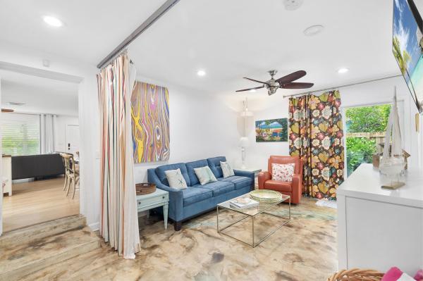Lake Worth Town, 1601 S Palmway, Lake Worth Beach, Florida 33460, image 2