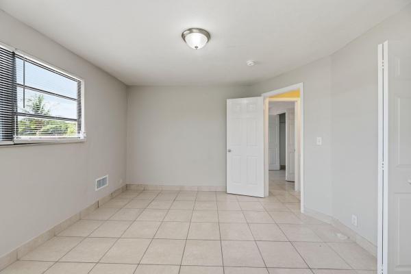 North Gate Estates, 3427 NW 37th St, Lauderdale Lakes, Florida 33309, image 3