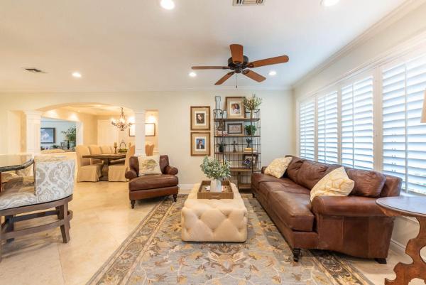 Royal Oaks Hills, 810 SW 3rd St, Boca Raton, Florida 33486, image 1
