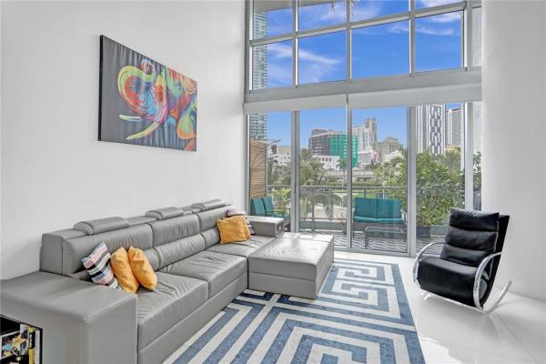 The Ivy At Riverfront, 90 SW 3rd St #TH-300B, Miami, Florida 33130, image 3