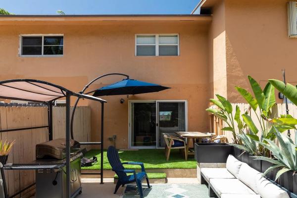 Townhouse East, 450 SE 7th St #232, Dania Beach, Florida 33004, image 2