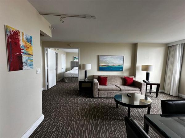 Gallery One, 2670 E Sunrise Blvd #709, Fort Lauderdale, Florida 33304, image 3