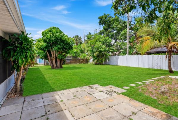 Villa Rica, 469 NE 35th St, Boca Raton, Florida 33431, image 2