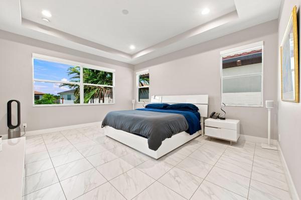 Alton, 8015 Hobbes Way, Palm Beach Gardens, Florida 33418, image 2