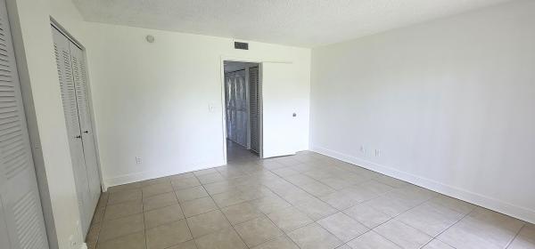 1604 Meadows Cir W, Boynton Beach, Florida 33436, image 1