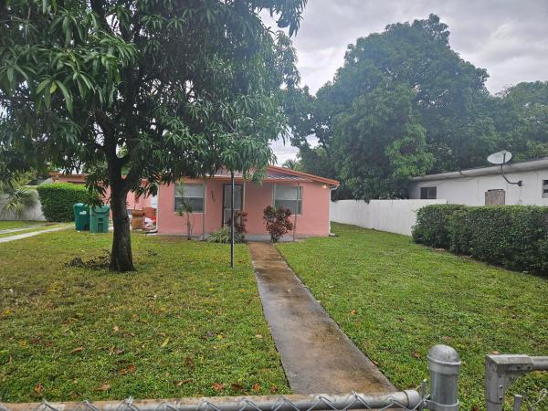 2467 NW 90th St, Unincorporated Dade County, Florida 33147, image 2