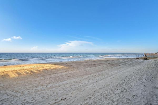 Port De Mer, 1239 Hillsboro Mile #202, Hillsboro Beach, Florida 33062, image 1