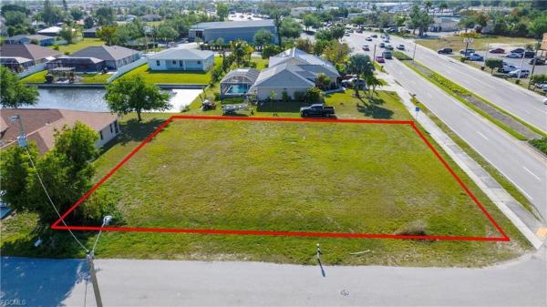 Cape Coral Residential, 158 Hancock Bridge Pkwy, Cape Coral, Florida 33990, image 1
