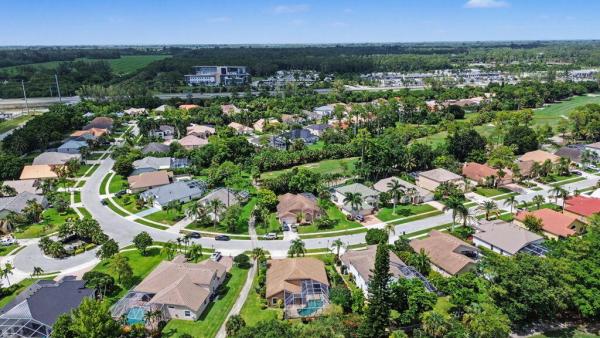 Hidden Creek At Binks Forest, 15734 Bent Creek Rd, Wellington, Florida 33414, image 2