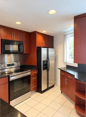 18720 NE 18th Ave #217, Unincorporated Dade County, Florida 33179, image 3
