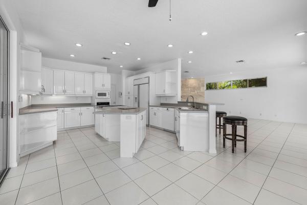 Bel Marra, 807 Coventry St, Boca Raton, Florida 33487, image 3