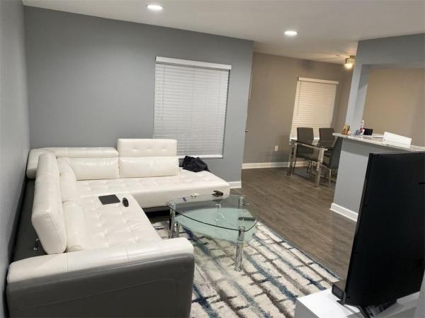 Sailboat Pointe, 2321 NW 33rd St #209, Oakland Park, Florida 33309, image 2