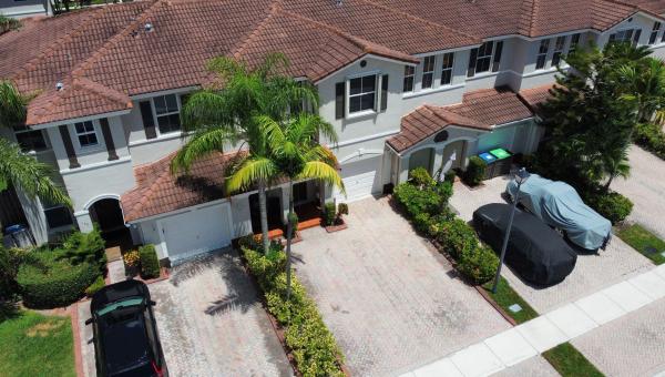 Riverwalk, 135 Riverwalk Cir, Sunrise, Florida 33326, image 3