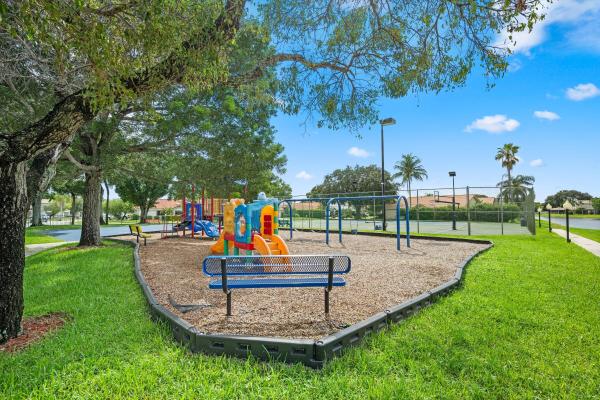 Colors At Rainbow Lakes, 5851 Amethyst Ct, Boynton Beach, Florida 33472, image 3