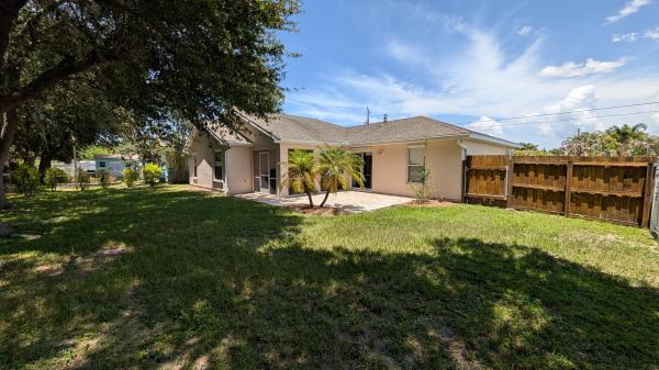 3882 SW Chaffin St, Port St. Lucie, Florida 34953, image 3