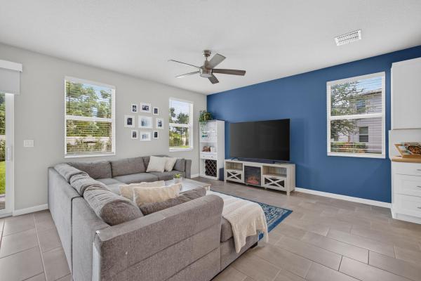 5600 Mentmore Dr, Mangonia Park, Florida 33407, image 3