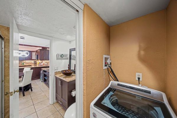 Lakewood Of Palm Springs, 149 Lake Arbor Dr, Palm Springs, Florida 33461, image 3