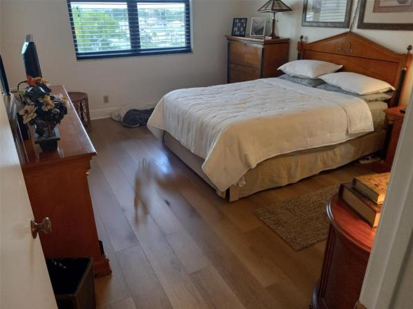 Lake Emerald, 105 Lake Emerald Dr #711, Oakland Park, Florida 33309, image 3
