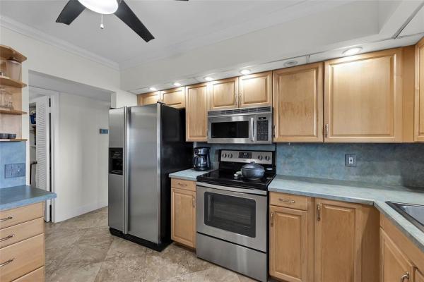 Lake Emerald, 105 Lake Emerald Dr #711, Oakland Park, Florida 33309, image 1