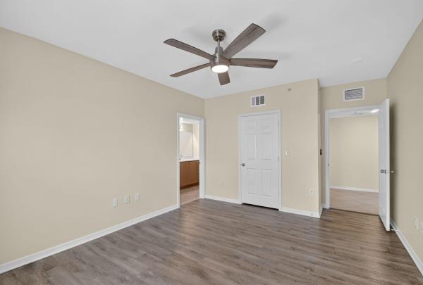 6370 Emerald Dunes Dr #203, West Palm Beach, Florida 33411, image 2