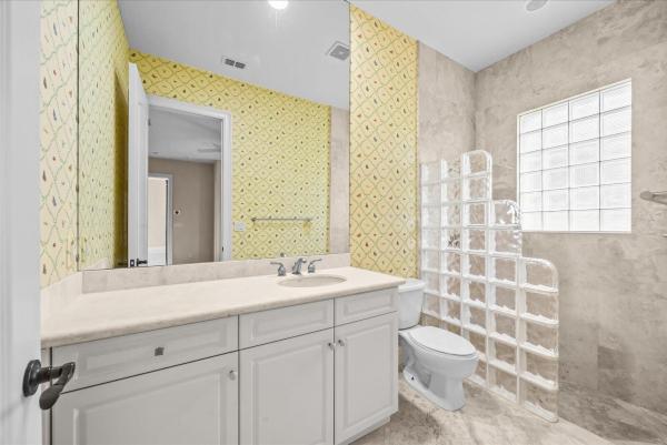 Tesoro Club, 102 SE Rio Casarano, Port St. Lucie, Florida 34984, image 2
