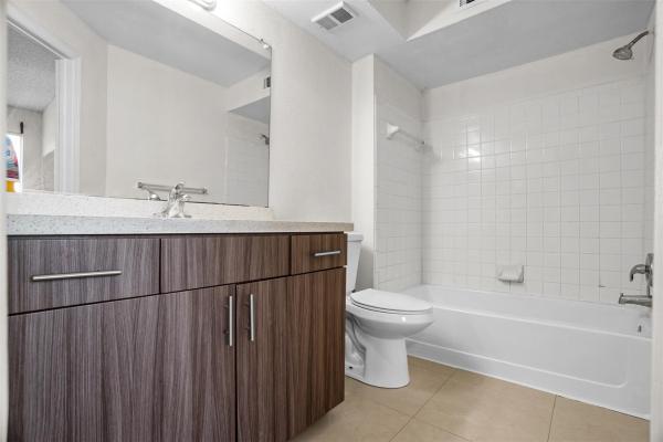 Isles At Lago Mar, 12730 Vista Isles Dr #821, Sunrise, Florida 33325, image 2