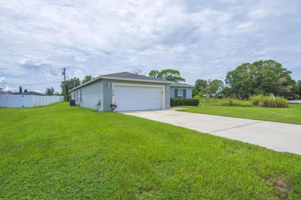 Northport Village, 718 NE Perch Ln, Port St. Lucie, Florida 34983, image 2