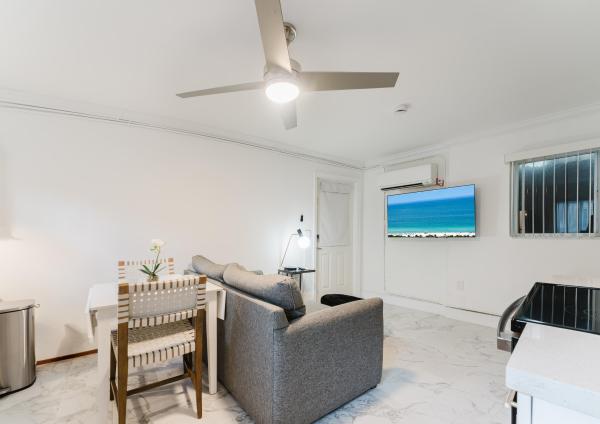 201 S Ocean Blvd #7, Boca Raton, Florida 33432, image 1