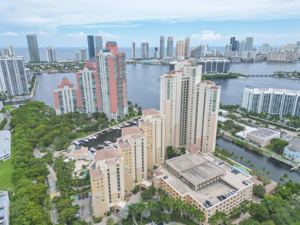 Aventura Marina 1, 3340 NE 190th St #1309, Aventura, Florida 33180, image 1