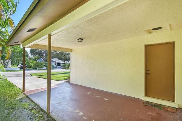 Kelsey City, 519 Evergreen Dr, Lake Park, Florida 33403, image 2