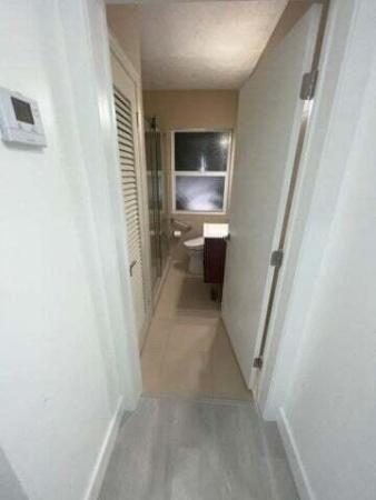 Kings Court, 291 E Boca Raton Rd, Boca Raton, Florida 33432, image 2