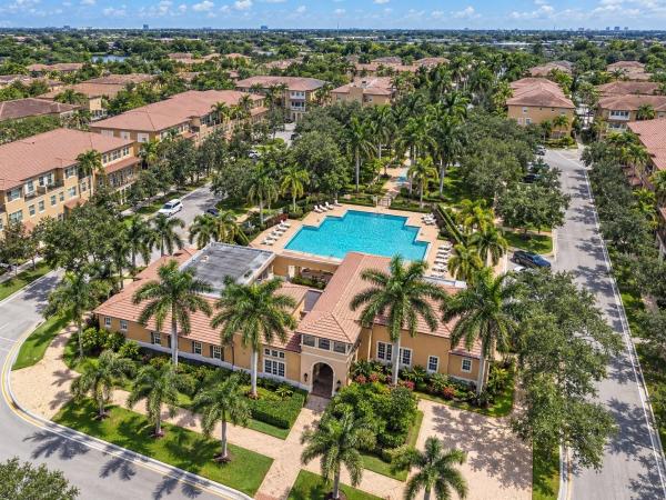 Meadow Pines, 14749 SW 11th Ct, Pembroke Pines, Florida 33027, image 2