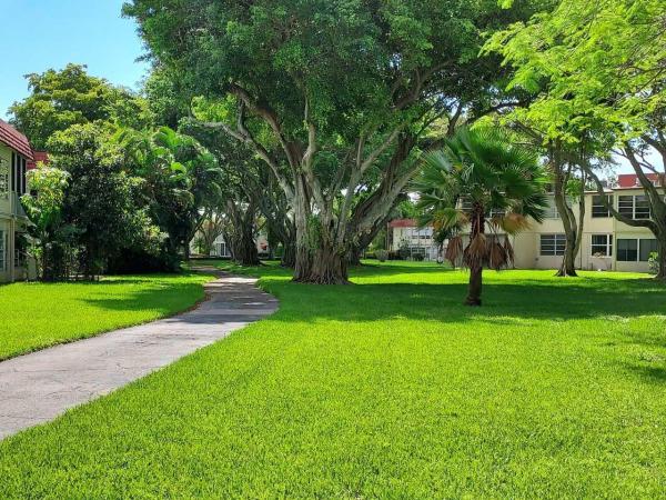Abbey Village, 9 Willowbrook Ln #208, Delray Beach, Florida 33446, image 3