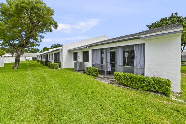 Lantern Walk, 141 Par Dr, Royal Palm Beach, Florida 33411, image 1