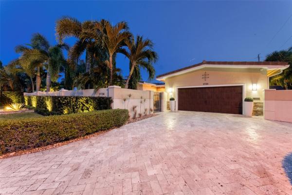Coral Ridge Galt, 2726 NE 25th Pl, Fort Lauderdale, Florida 33305, image 1