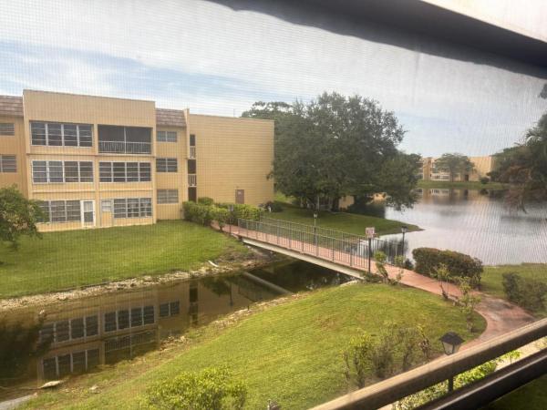 Bermuda Club, 5851 NW 62nd Ave #201, Tamarac, Florida 33319, image 3