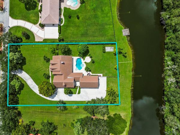 5703 Lago Del Sol Dr, Lake Worth, Florida 33449, image 2