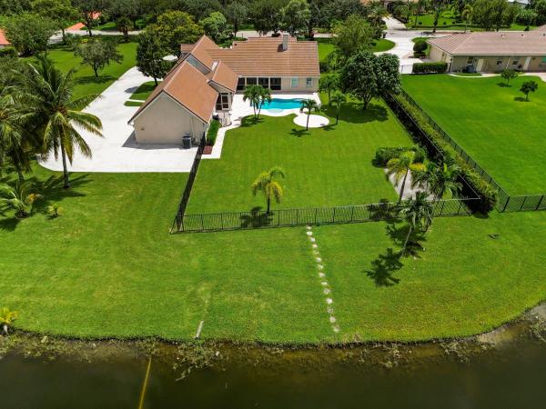 5703 Lago Del Sol Dr, Lake Worth, Florida 33449, image 1