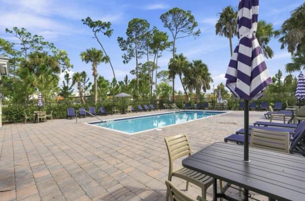 151 Lakeside Lndg, Royal Palm Beach, Florida 33411, image 1