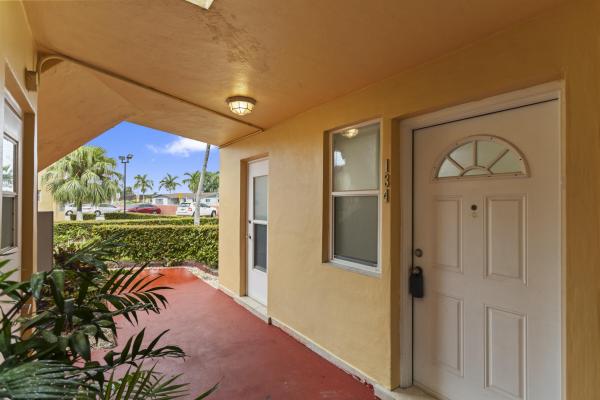 18630 NE 18th Ave #134, Unincorporated Dade County, Florida 33179, image 3