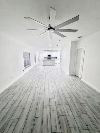 Crosstown Commons, 9391 SW Ligorio Way, Port St. Lucie, Florida 34987, image 2