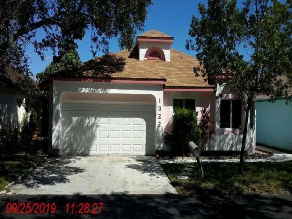 Hunter Glen, 1322 E Glen Oak Rd, North Lauderdale, Florida 33068, image 1