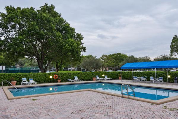 Country Club Village, 16500 Golf Club Rd #301, Weston, Florida 33326, image 2